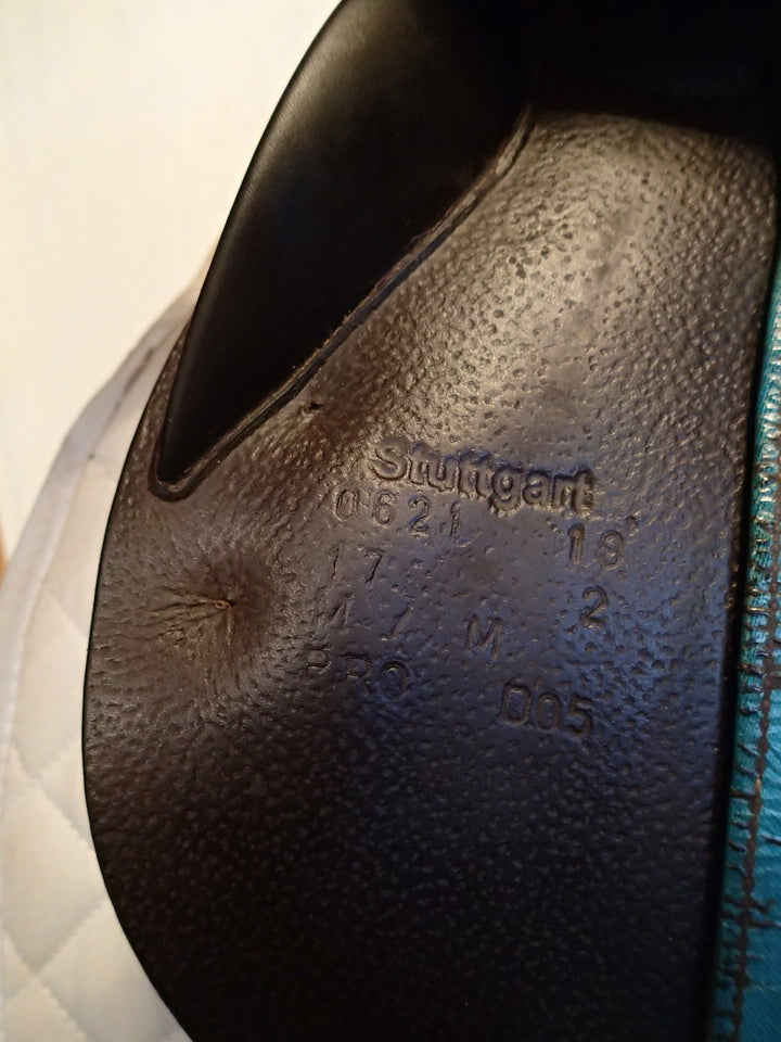 17" Voltaire Stuttgart Saddle - 2018 - 2 Flaps - 4.75" dot to dot - Pro Panels