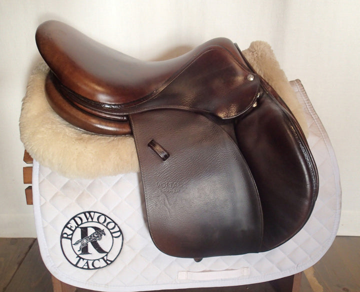 17" Voltaire Stuttgart Saddle - 2015 - 2 Flaps - 5" dot to dot - FIN Panels