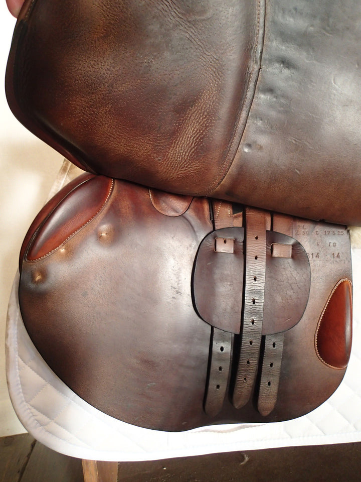 17.5" Butet Saddle - 2014 - C Seat - 2.5L Flaps - 4.5" dot to dot