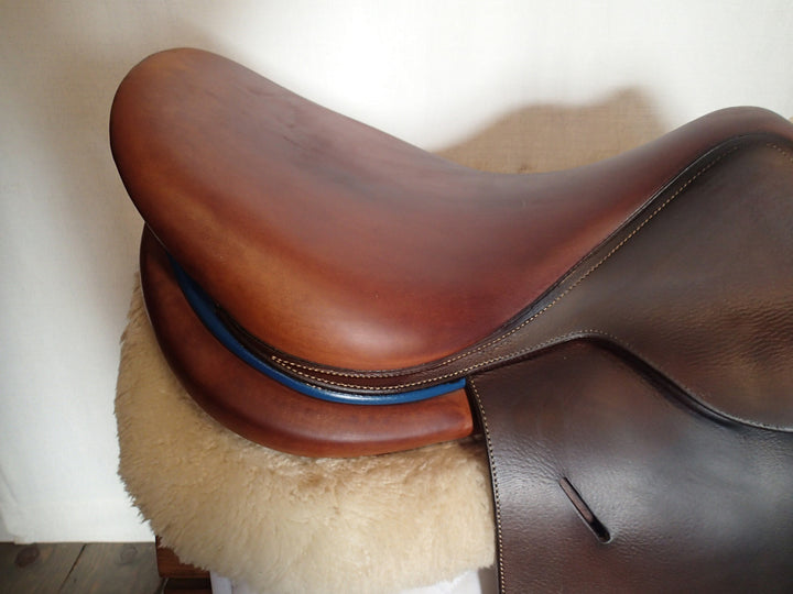 17.5" Butet Saddle - 2014 - C Seat - 2.5L Flaps - 4.5" dot to dot