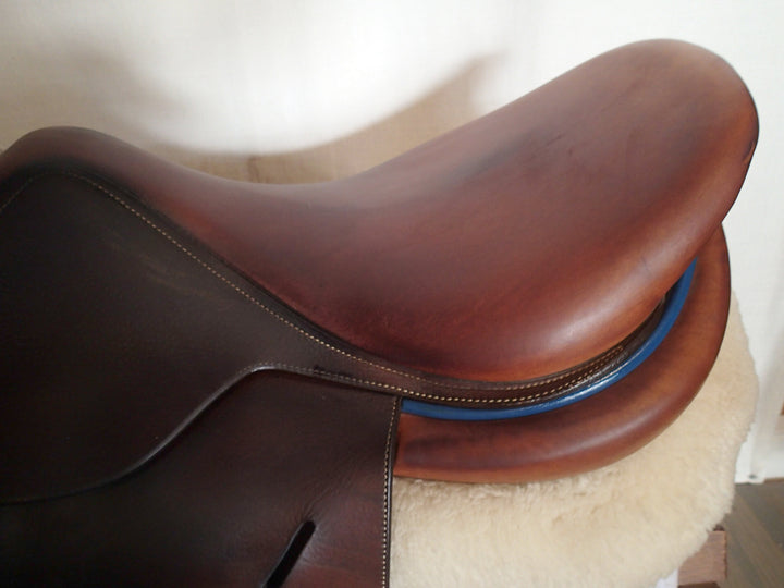 17.5" Butet Saddle - 2014 - C Seat - 2.5L Flaps - 4.5" dot to dot