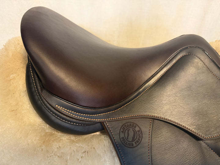 15.5" Antares Hero Junior Saddle - Full Buffalo - 2023 - 5" dot to dot (547)