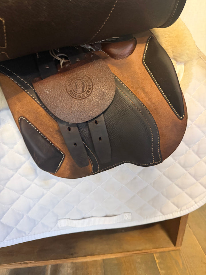 15.5" Antares Hero Junior Saddle - Full Buffalo - 2023 - 5" dot to dot (547)