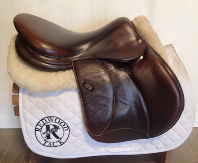 17.5" Voltaire Palm Beach Saddle - Full Buffalo - 2015 - 2A Flaps - 4.75" dot to dot - FIN Panels