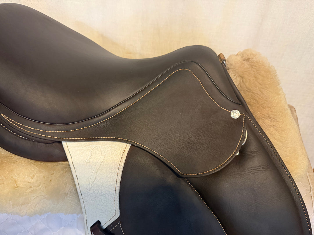15.5" Antares Hero Junior Saddle - Full Buffalo - 2023 - 4.75" dot to dot (549)