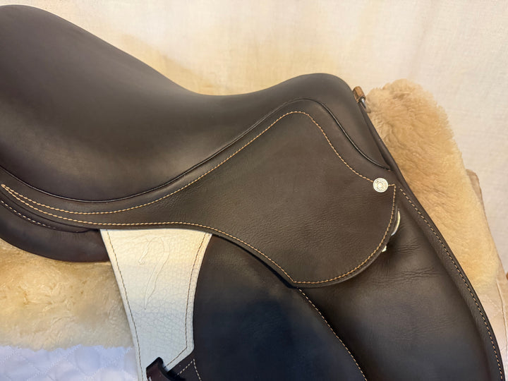 15.5" Antares Hero Junior Saddle - Full Buffalo - 2023 - 4.75" dot to dot (549)