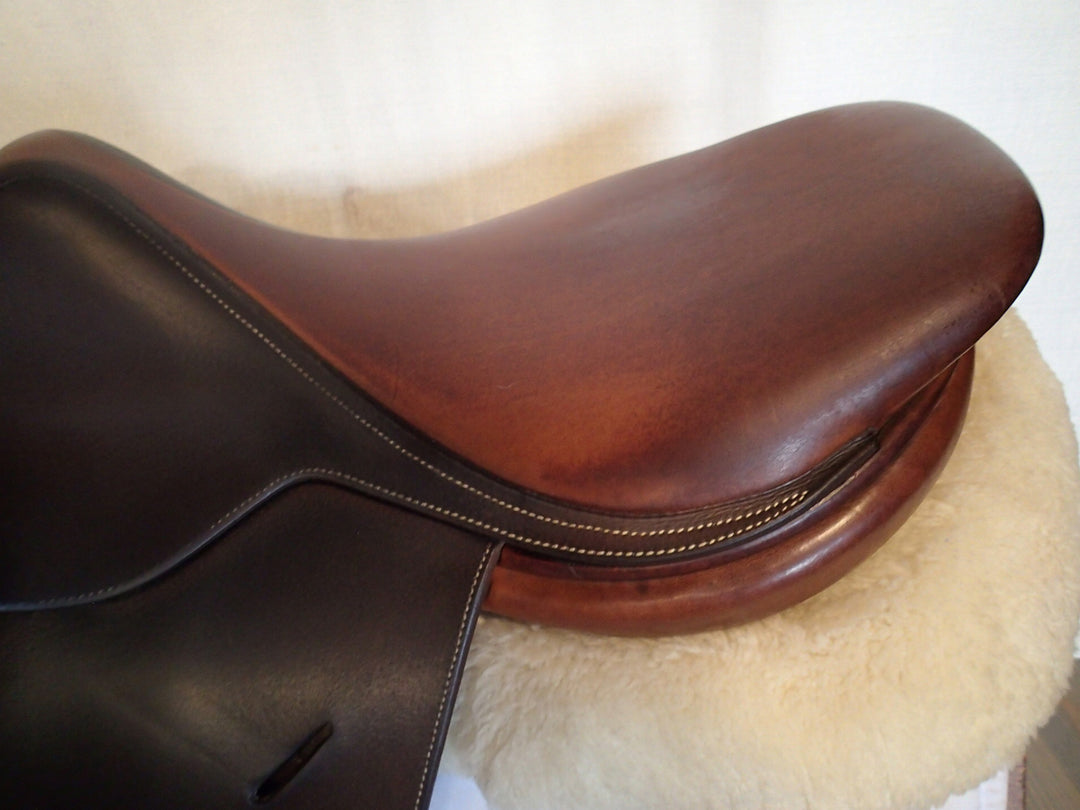 17" Butet Saddle - 2008 - P Seat - 2 Flaps - 4.25" dot to dot