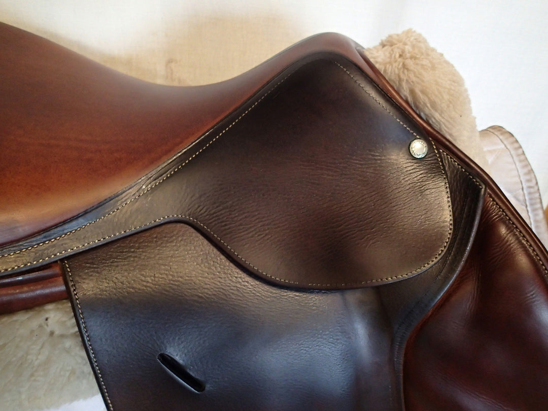 17" Butet Saddle - 2008 - P Seat - 2 Flaps - 4.25" dot to dot