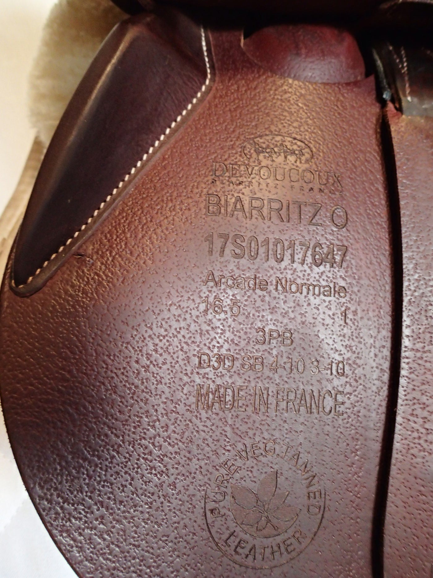 16.5" Devoucoux Biarritz O Saddle - Full Buffalo - 2017 - 1 Flaps - D3D - 4.75" dot to dot