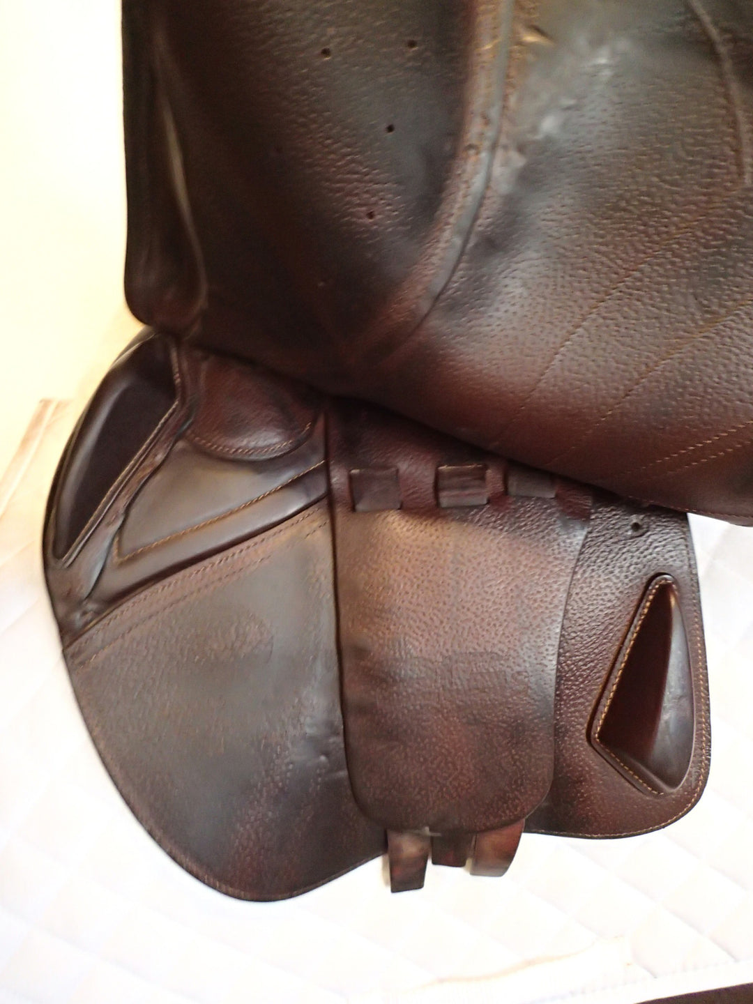 17.5" CWD Mademoiselle 2Gs Saddle - Full Buffalo - 2019 - 2L Flaps - SE32 - Pro Panels