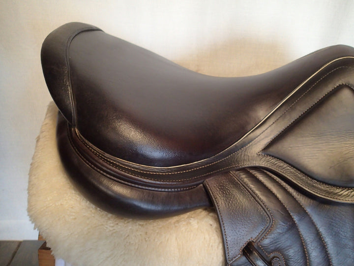 17.5" CWD Mademoiselle 2Gs Saddle - Full Buffalo - 2019 - 2L Flaps - SE32 - Pro Panels