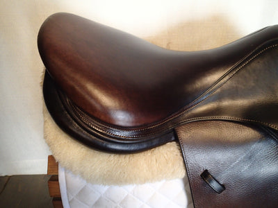 18" Voltaire Palm Beach Saddle - 2017 - 3AA Flaps - 4.75" dot to dot - Pro Panels