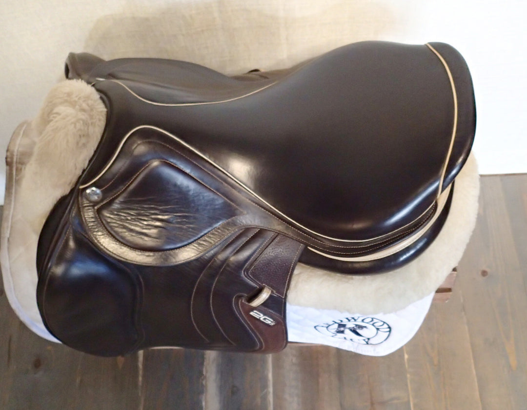 17.5" CWD Mademoiselle 2Gs Saddle - Full Buffalo - 2017 - 3L Flaps - SE32 - 4.75" dot to dot