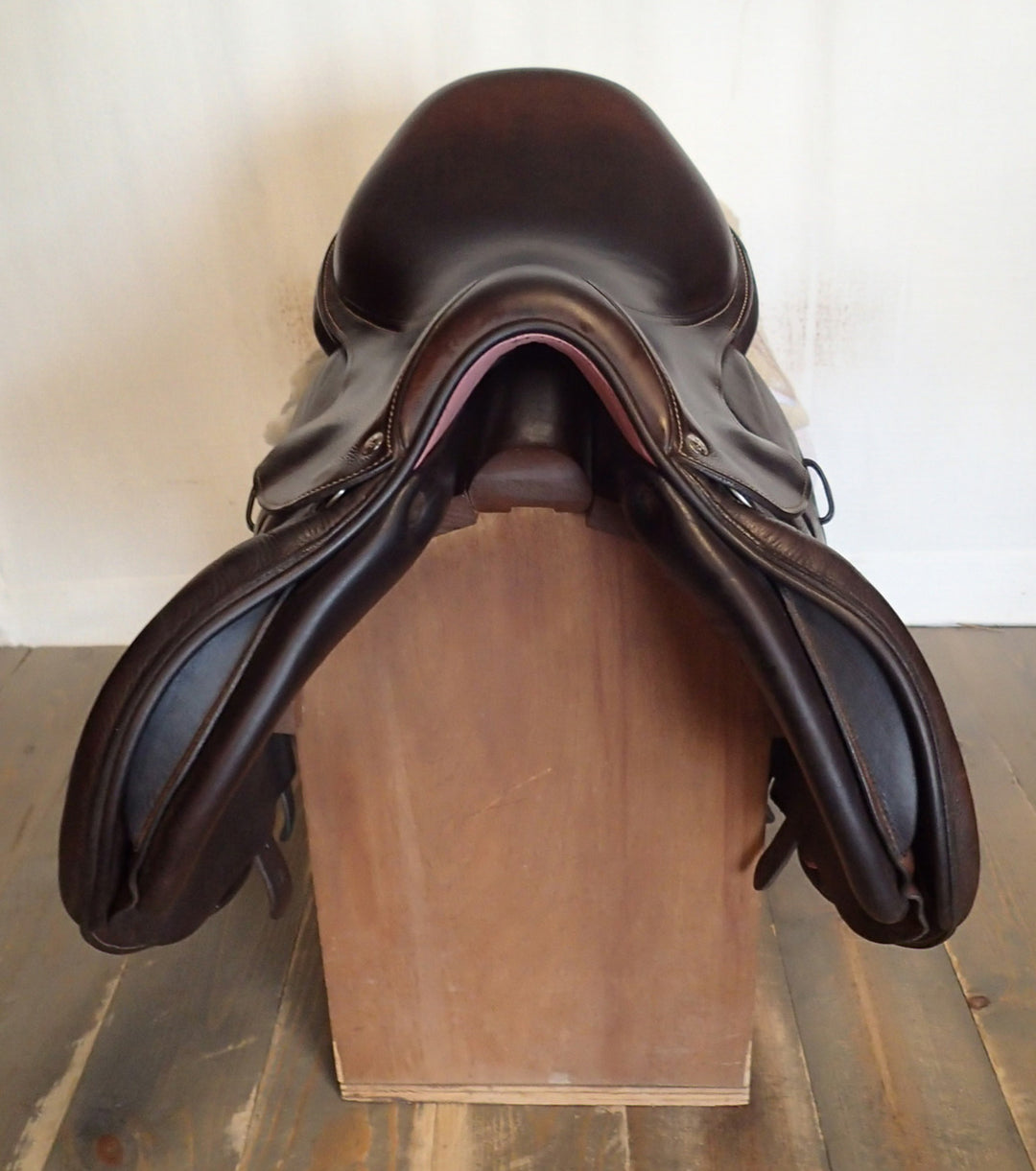 16.5" Voltaire Palm Beach Saddle - Full Buffalo - 2018 - 1A Flaps - 4.75" dot to dot - Pro Panels