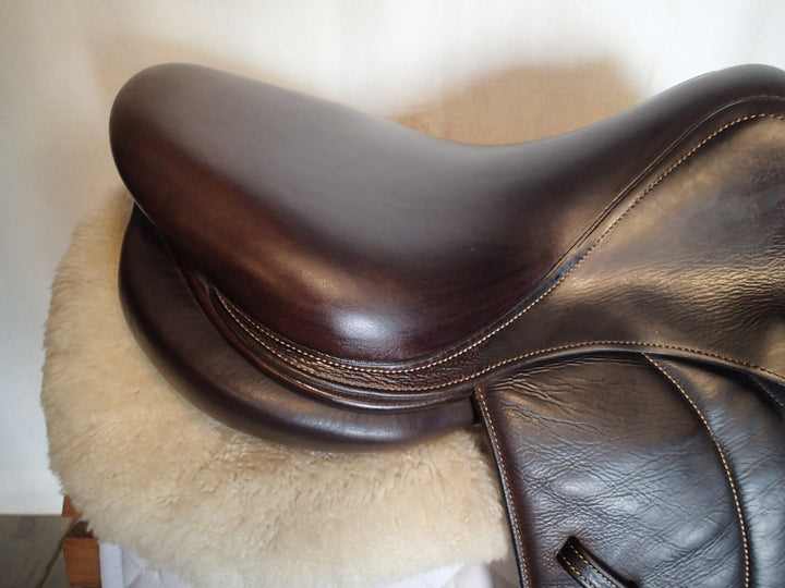 16.5" Voltaire Palm Beach Saddle - Full Buffalo - 2018 - 1A Flaps - 4.75" dot to dot - Pro Panels