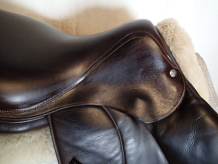 16.5" Voltaire Palm Beach Saddle - Full Buffalo - 2018 - 1A Flaps - 4.75" dot to dot - Pro Panels