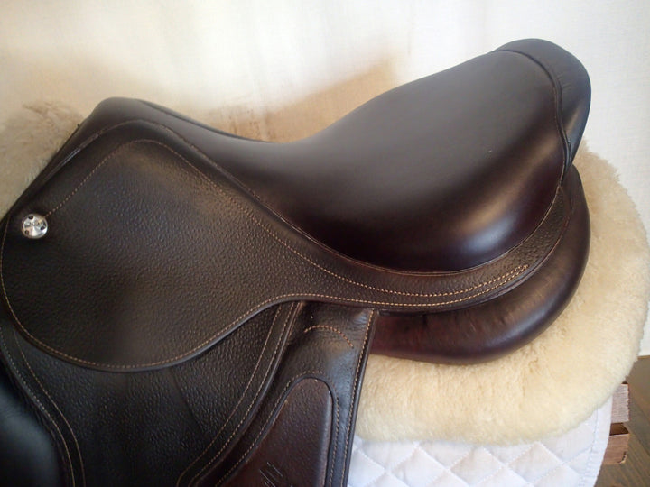 17" CWD Hunter 2Gs Saddle - 2016 - 2L Flaps - SE29 - 4.75" dot to dot
