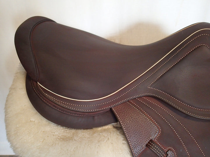 17.5" CWD Mademoiselle 2Gs Saddle - NEW - Full Buffalo - 2025 - 3C Flaps - SE32 - Pro Panels