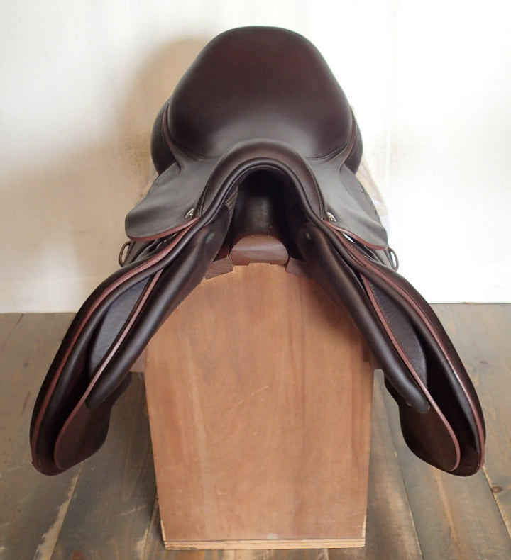 18" Devoucoux Biarritz O Saddle - Full Buffalo - 2023 - 3AAR Flaps - 4.5" dot to dot