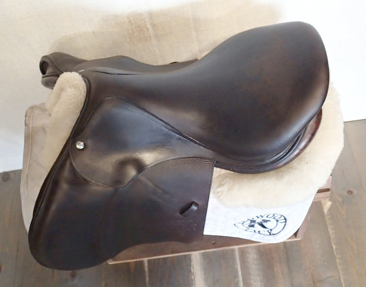 17.5" Voltaire Palm Beach Saddle - 2019 - 3AA Flaps - 4.75" dot to dot - Pro Panels