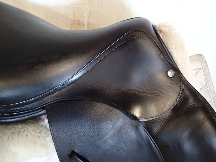 17.5" Voltaire Palm Beach Saddle - 2019 - 3AA Flaps - 4.75" dot to dot - Pro Panels