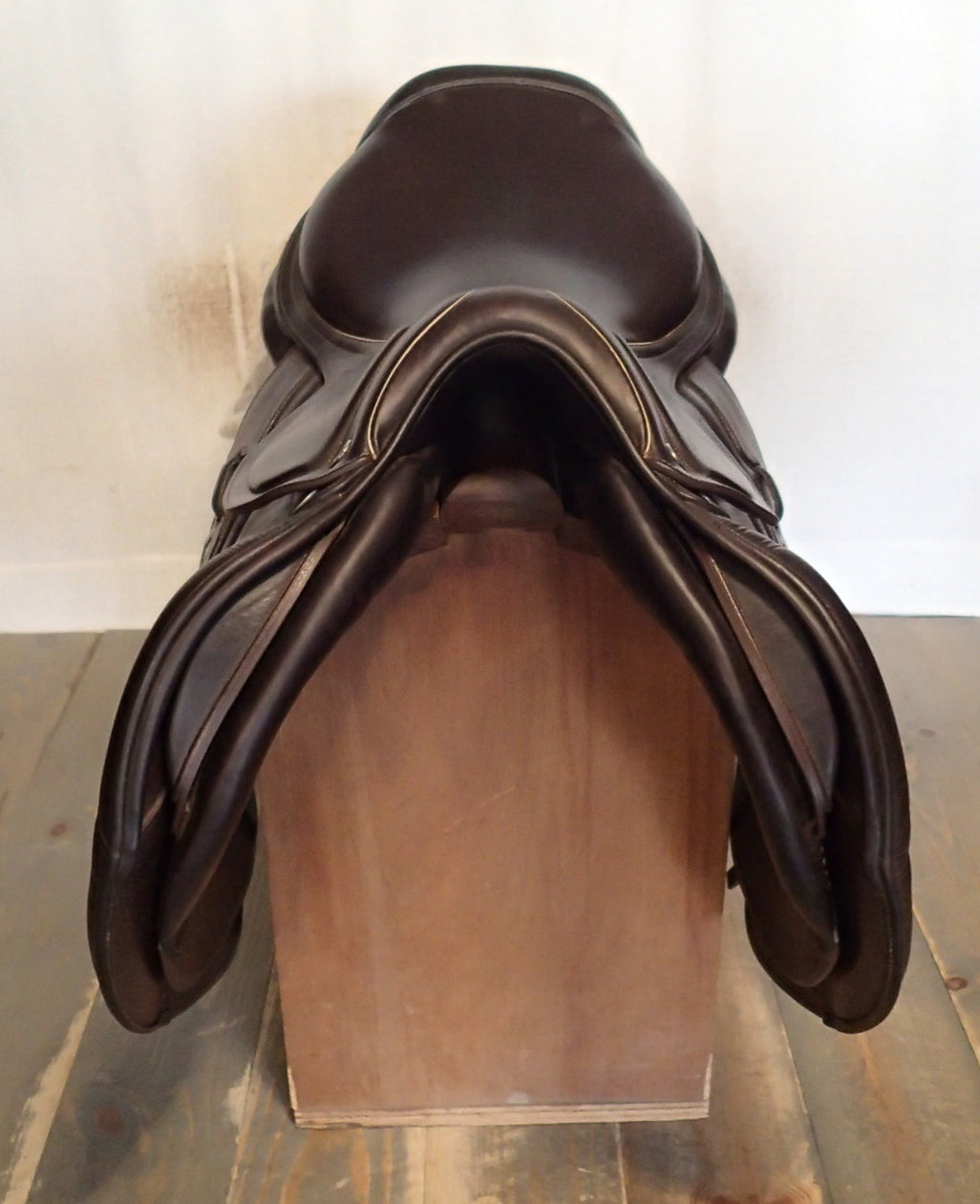 18" CWD Mademoiselle 2Gs Saddle - Full Buffalo - 2019 - 3C Flaps - SE32 - Pro Panels