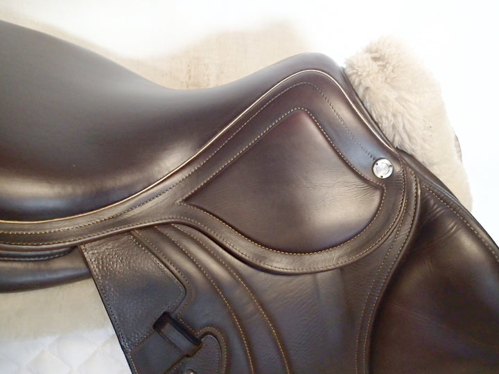 18" CWD Mademoiselle 2Gs Saddle - Full Buffalo - 2019 - 3C Flaps - SE32 - Pro Panels