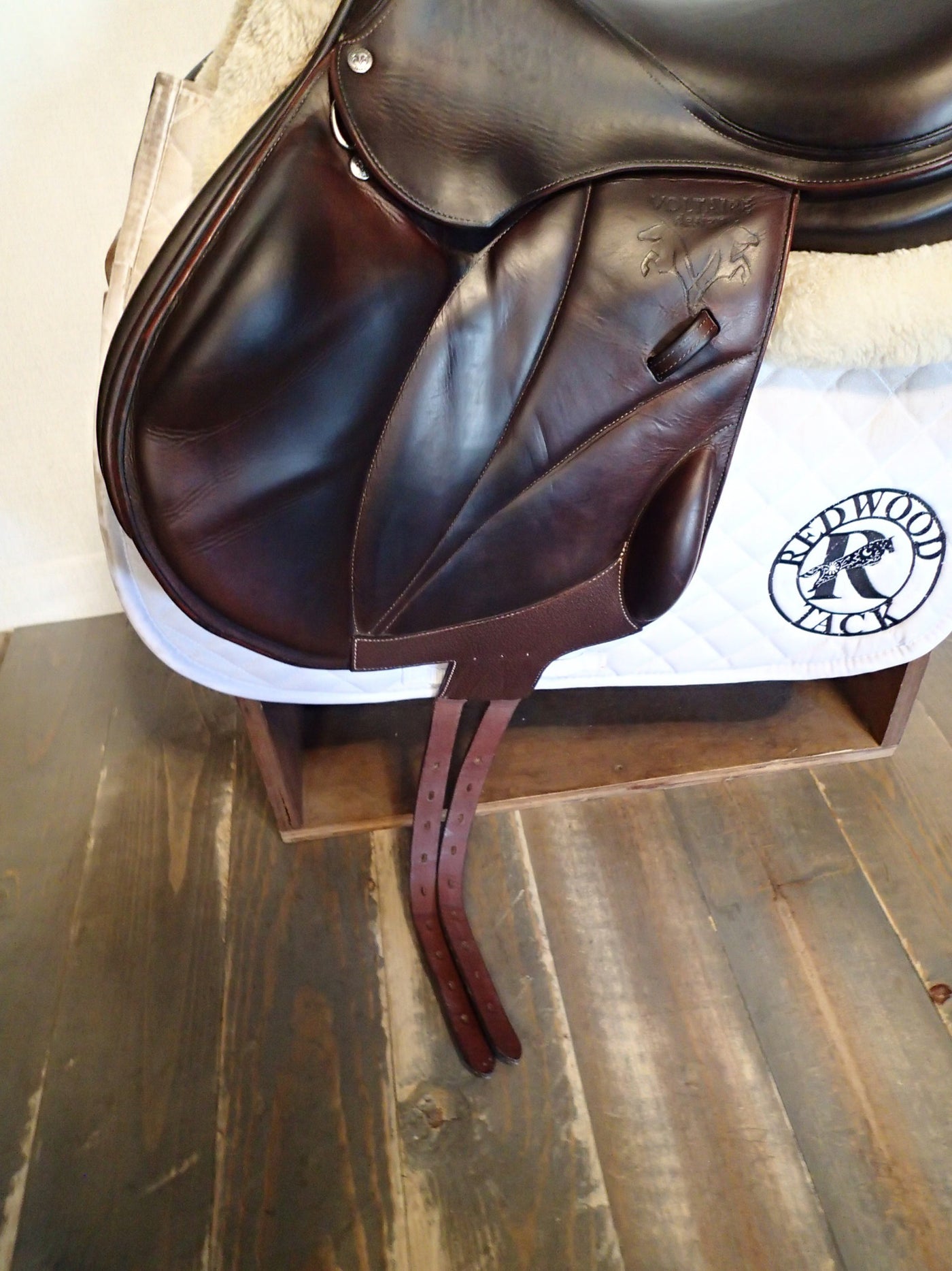 17.5" Voltaire Lexington Monoflap Saddle - Full Buffalo - 2013 - 2AA Flaps - 4.75" dot to dot - Pro Panels
