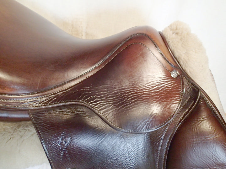 17" Antares Connexion Saddle - Full Buffalo - 2020 - 3AB Flaps - 5" dot to dot