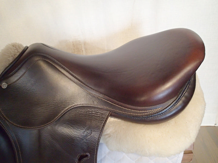 18" Antares Evolution Saddle - Full Buffalo - 2021 - 3A Flaps - 4.75" dot to dot