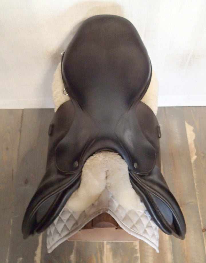 19" Voltaire Palm Beach Saddle - 2018 - 4AAR Flaps - 4.75" dot to dot - Pro Panels