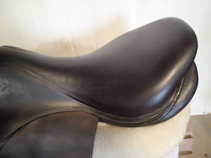 19" Voltaire Palm Beach Saddle - 2018 - 4AAR Flaps - 4.75" dot to dot - Pro Panels