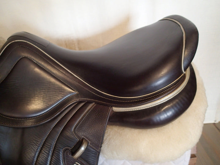 17.5" CWD Mademoiselle 2Gs Saddle - Full Buffalo - 2020 - 3C Flaps - SE32