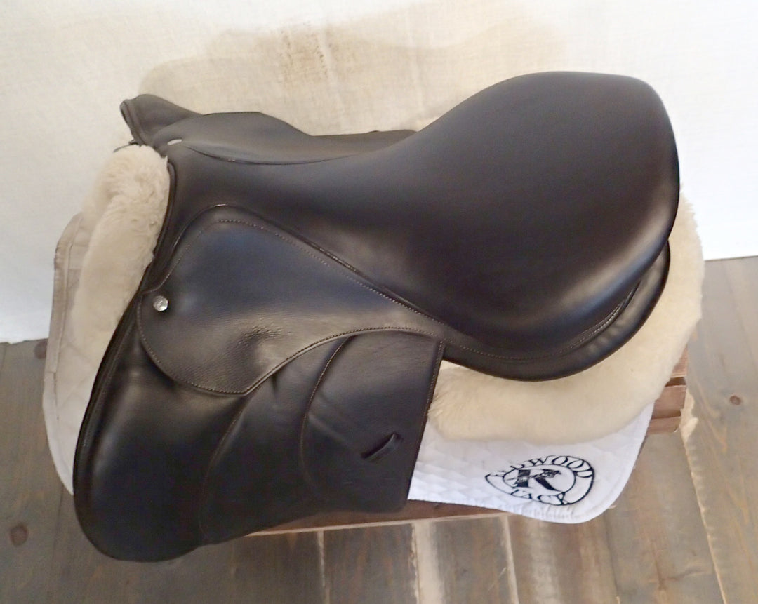 17.5" Voltaire Palm Beach Saddle - Full Buffalo - 2021 - 2 Flaps - 5" dot to dot