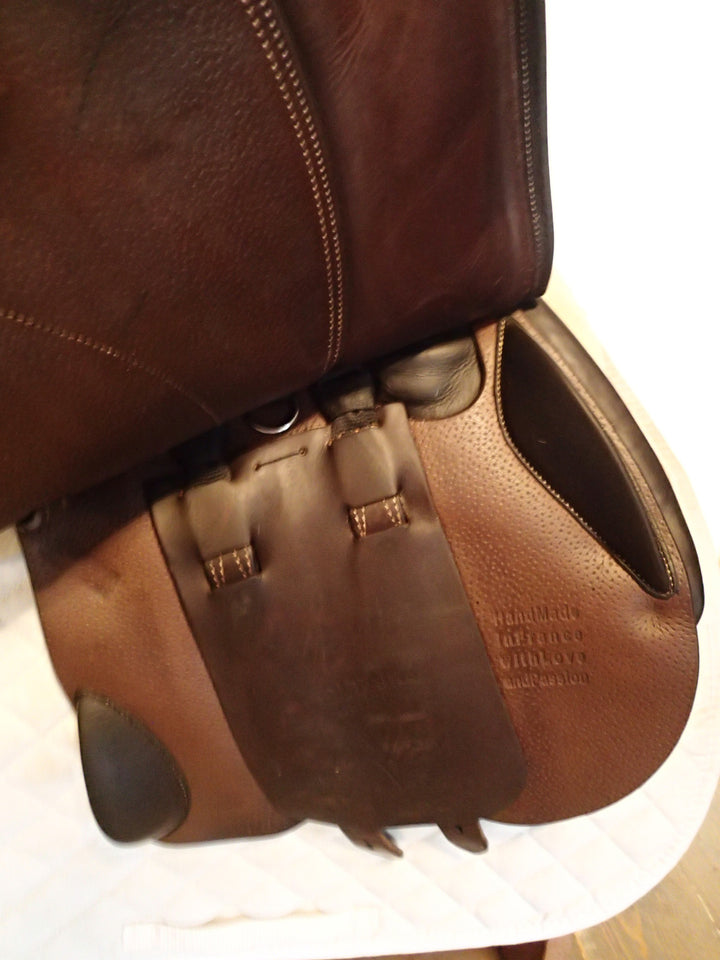 17.5" Voltaire Palm Beach Saddle - Full Buffalo - 2021 - 2 Flaps - 5" dot to dot