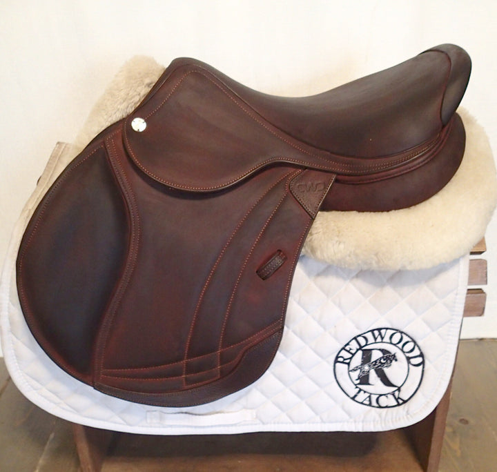 17" CWD Hunter Mademoiselle 2Gs Saddle - NEW - 2024 - Full Buffalo - 2CH Flaps - SE38 - Pro Panels