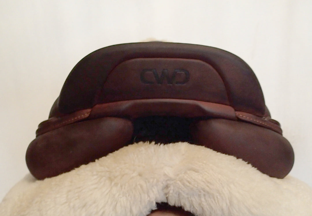 17" CWD Hunter Mademoiselle 2Gs Saddle - NEW - 2024 - Full Buffalo - 2CH Flaps - SE38 - Pro Panels