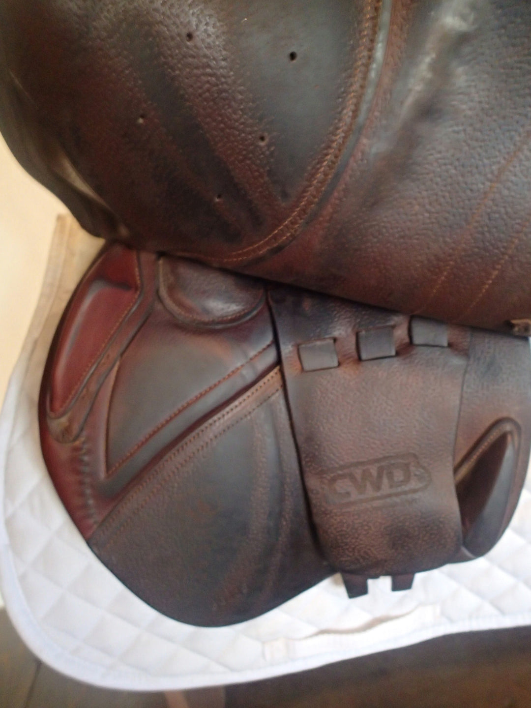 17.5" CWD Saddle - Full Buffalo - 2017 - 3C Flaps - SE03 - 4.75" dot to dot