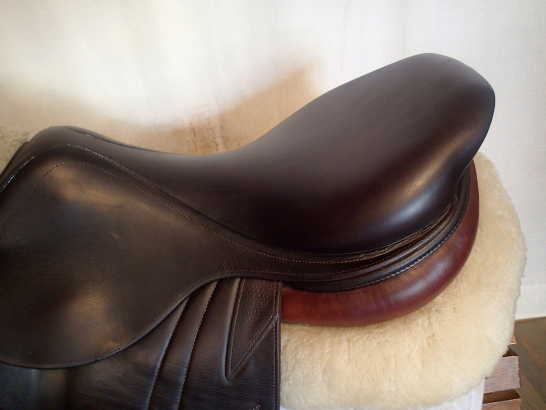 17.5" CWD Saddle - Full Buffalo - 2017 - 3C Flaps - SE03 - 4.75" dot to dot