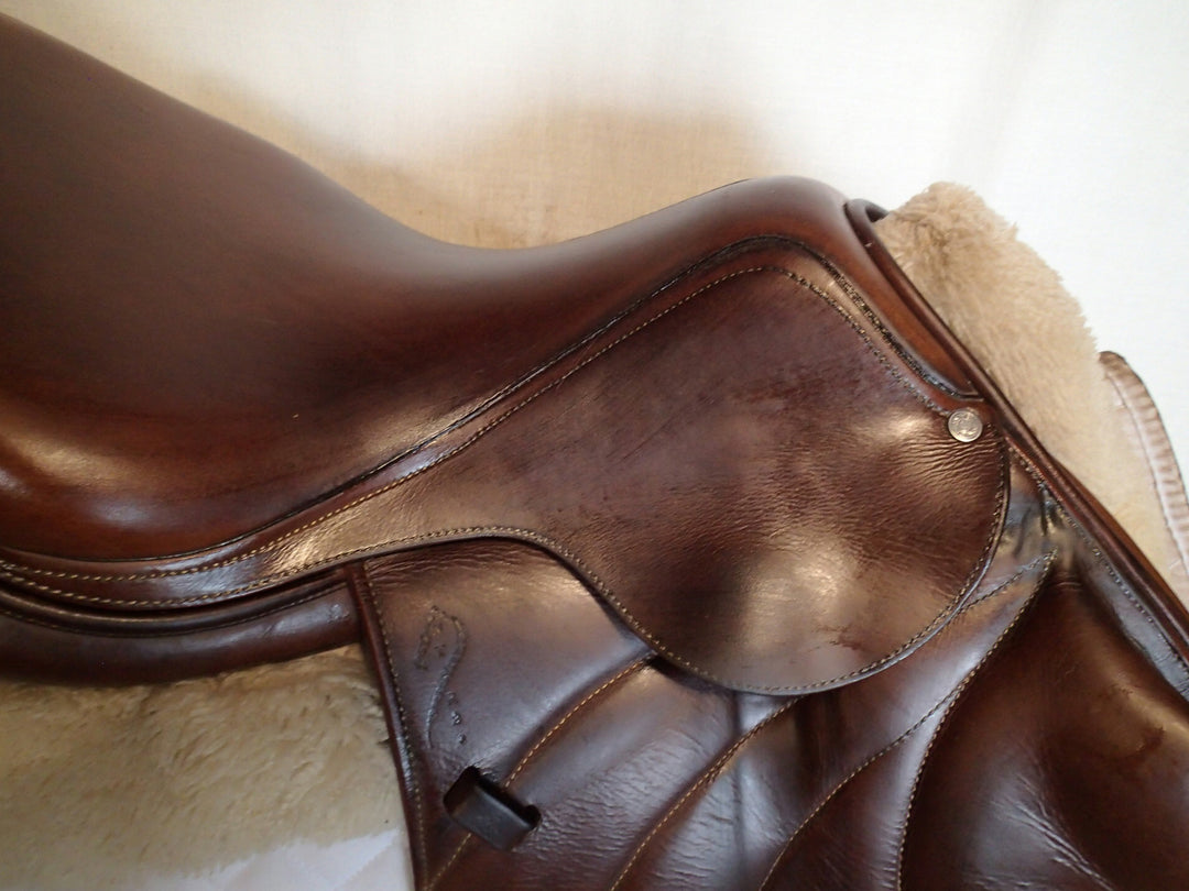 17.5" Antares Evolution Monoflap Saddle - Full Buffalo - 2014 - 2A Flaps - 4.75" dot to dot