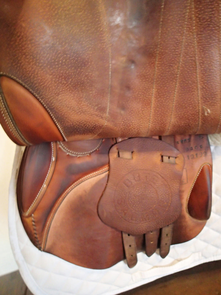 17.5" Butet Premium Saddle - Full Calfskin - 2021 - M Seat - 2.25 Flaps - 4.5" dot to dot