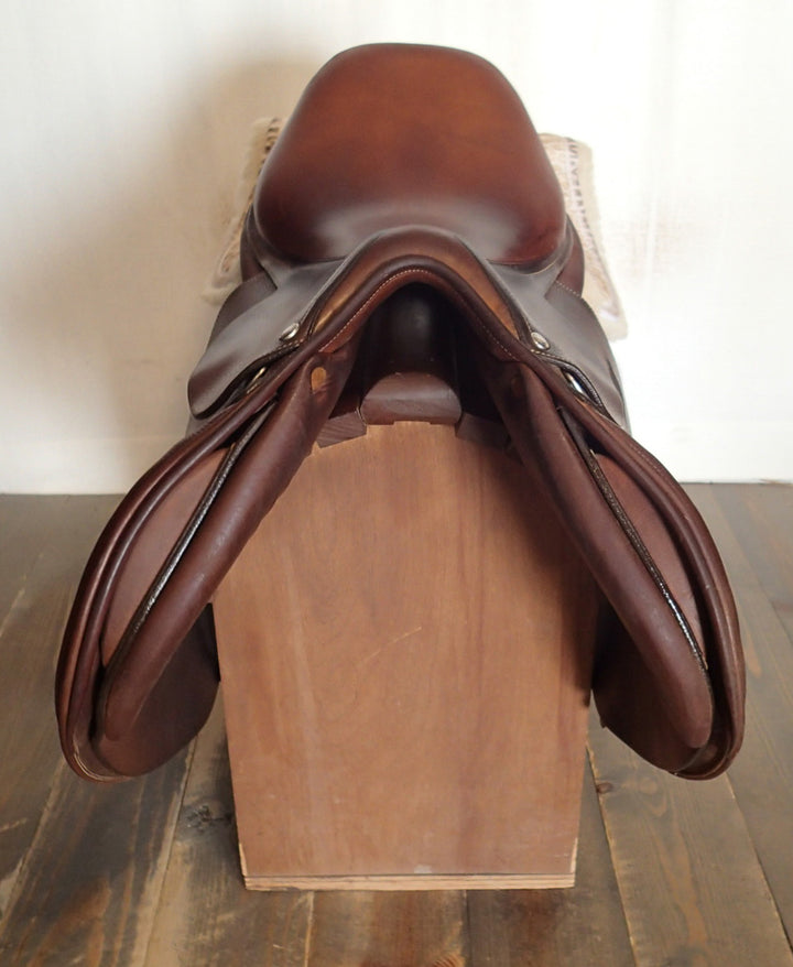 17.5" Butet Saddle - 2015 - L Seat - 1.75 Flaps - 4.75" dot to dot