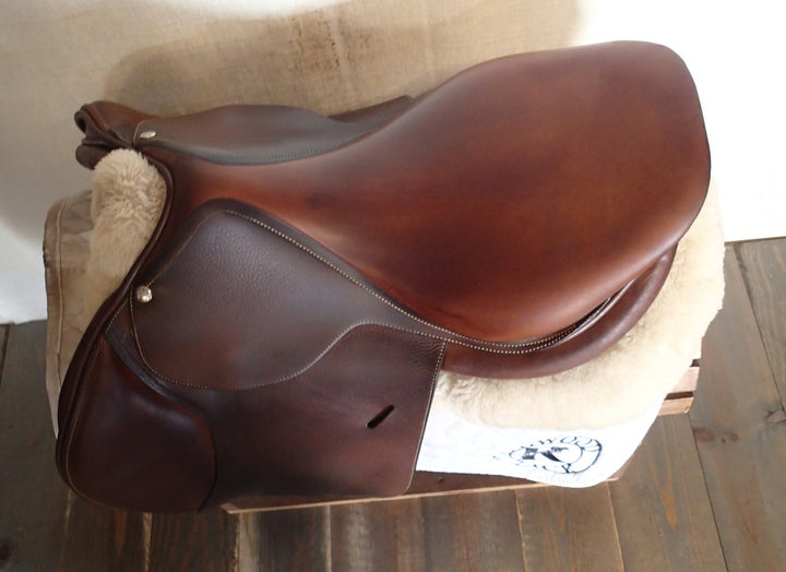 17.5" Butet Saddle - 2015 - L Seat - 1.75 Flaps - 4.75" dot to dot