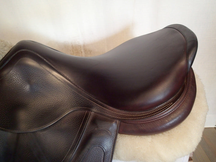 18" CWD 2Gs Saddle - 2017 - 2L Flaps - SE29 - 4.75" dot to dot - Pro Panels