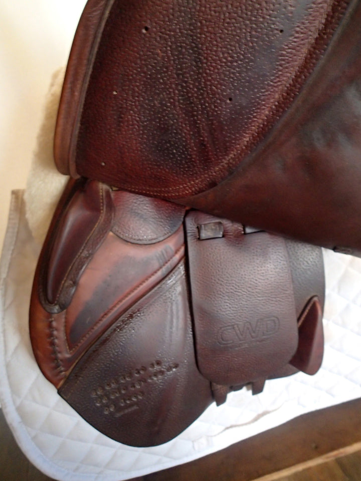 17" CWD Saddle - 2006 - 3L Flaps - SE01 - 4.5" dot to dot