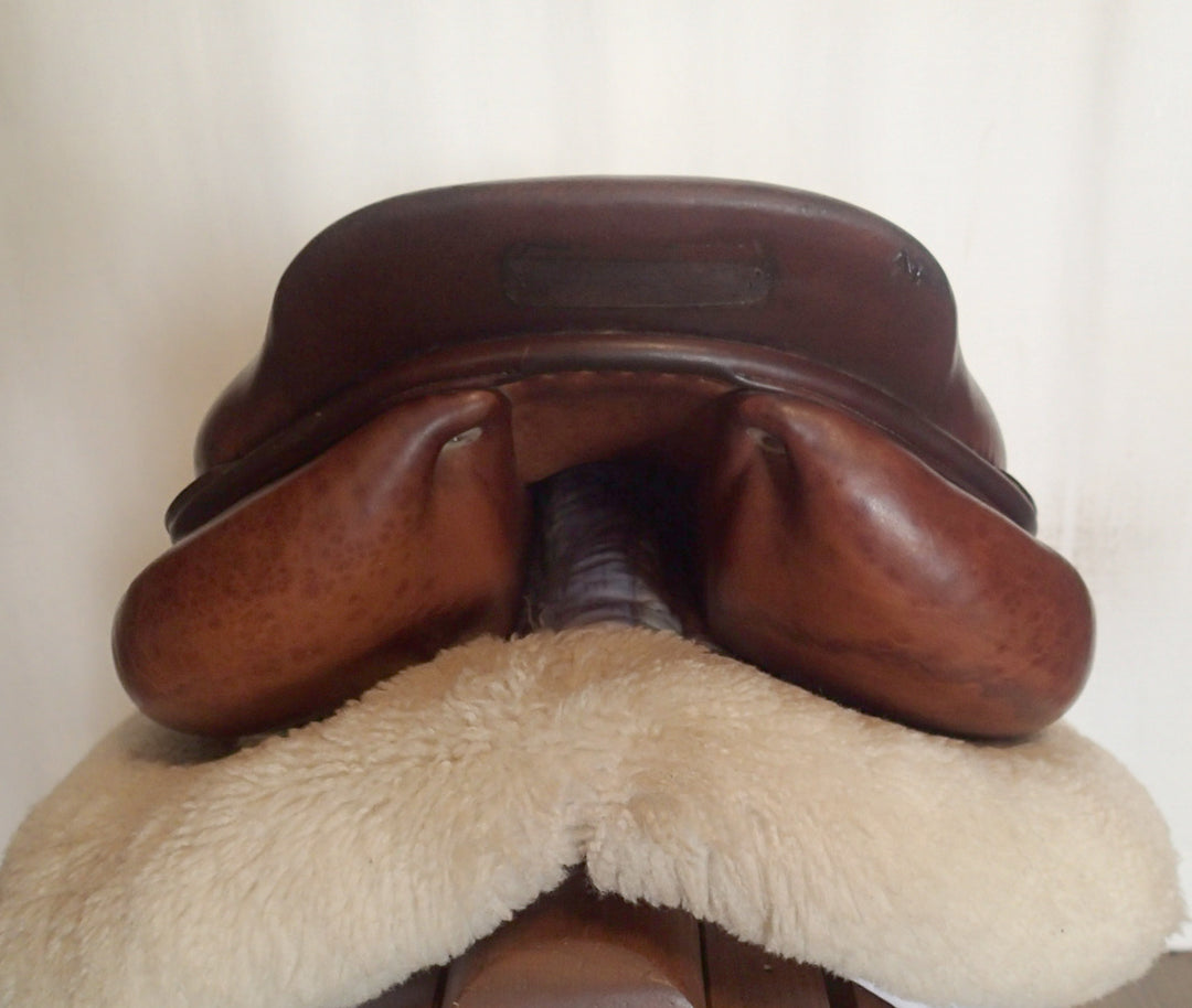 17" CWD Saddle - 2006 - 3L Flaps - SE01 - 4.5" dot to dot