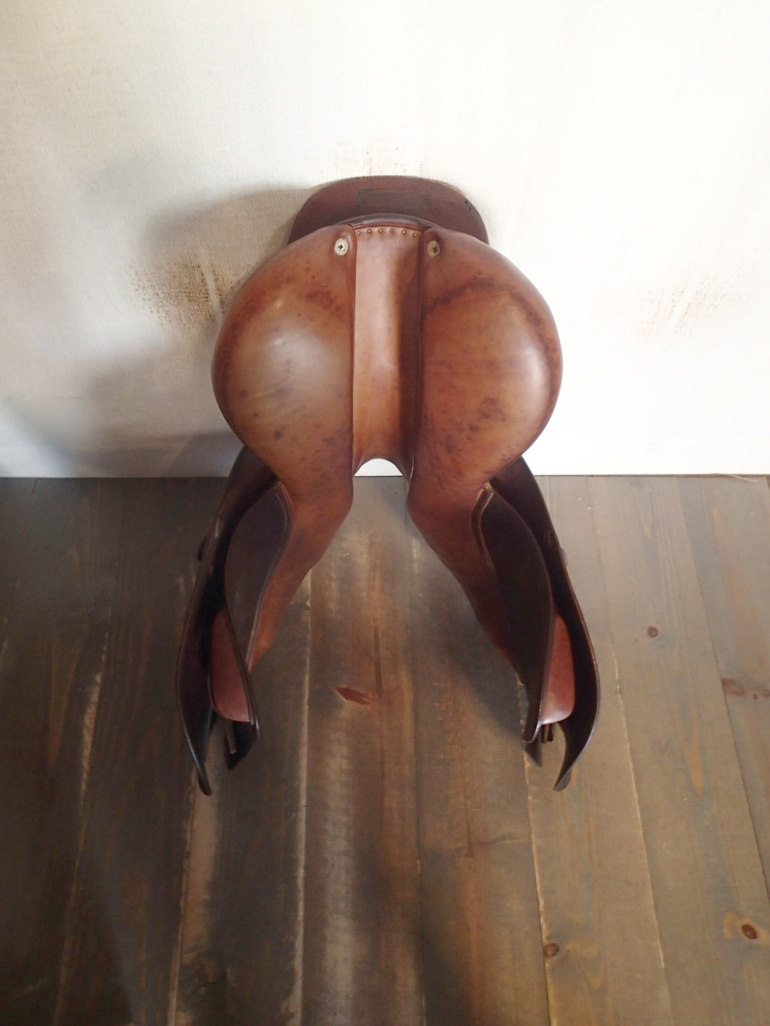 17" CWD Saddle - 2006 - 3L Flaps - SE01 - 4.5" dot to dot