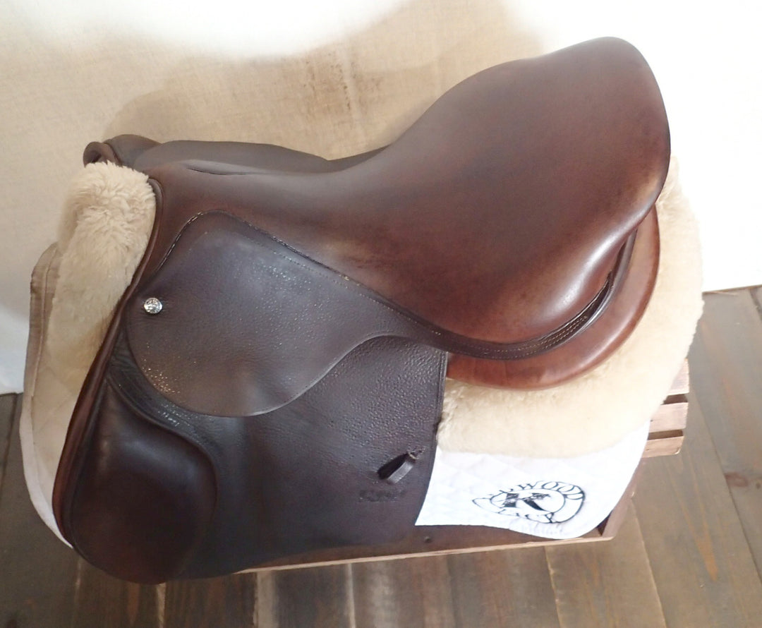 17" CWD Saddle - 2006 - 3L Flaps - SE01 - 4.5" dot to dot