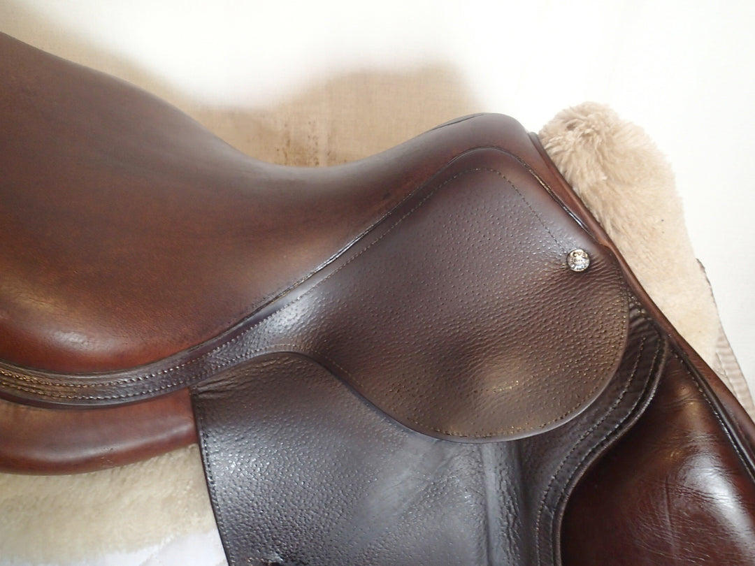 17" CWD Saddle - 2006 - 3L Flaps - SE01 - 4.5" dot to dot