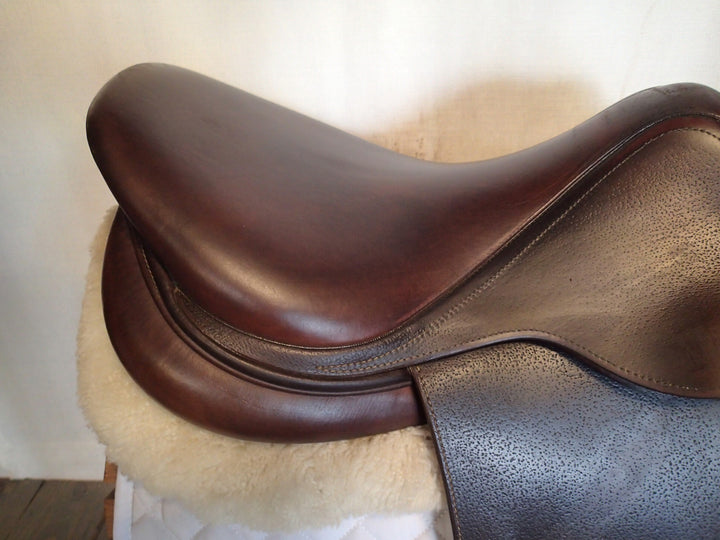 17.5" Antares Spooner Saddle - 2018 - 3A Flaps - 4.5" dot to dot